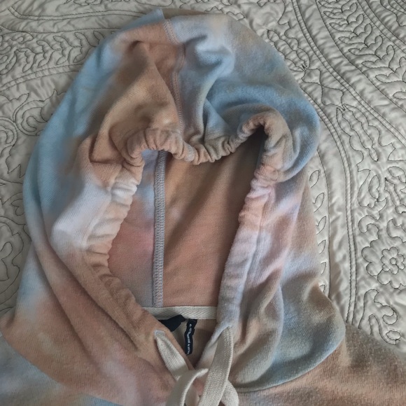 FREE PEOPLE HOODIE ☮️ Tie dyed cropped bat wing sleeves soft lightweight - Picture 6 of 8